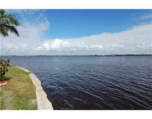 Property Photo: 3072 Mauck Terrace FL 33981