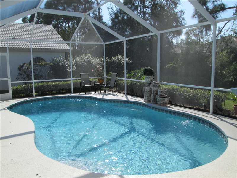 Property Photo:  9002 Huntington Pointe Drive  FL 34238 