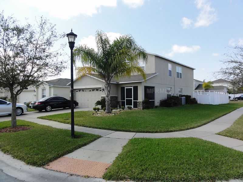 Property Photo: 7715 Carriage Pointe Drive FL 33534