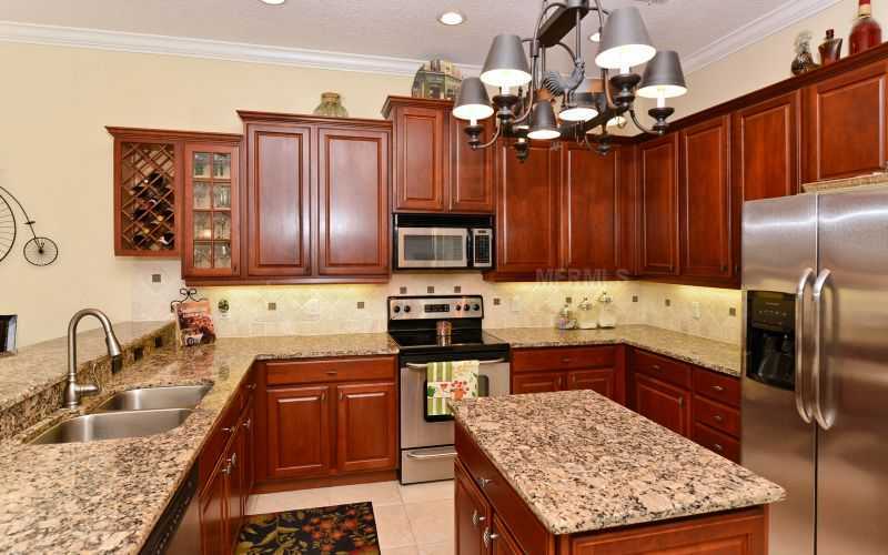 Property Photo: 7909 Drayton Circle FL 34201