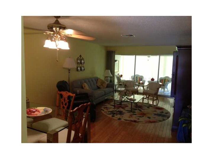 Property Photo: 7026 W Country Club Drive N FL 34243