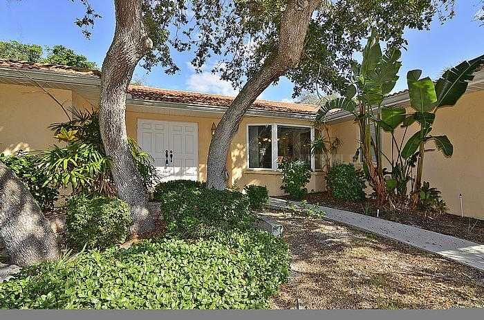 Property Photo: 759 Birdsong Lane FL 34242