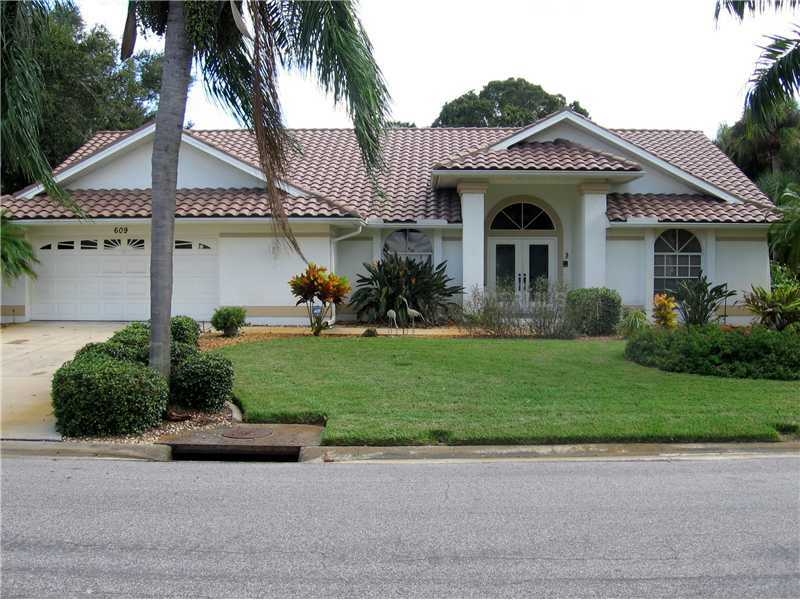 Property Photo:  609 Pineneedle Lane  FL 34223 