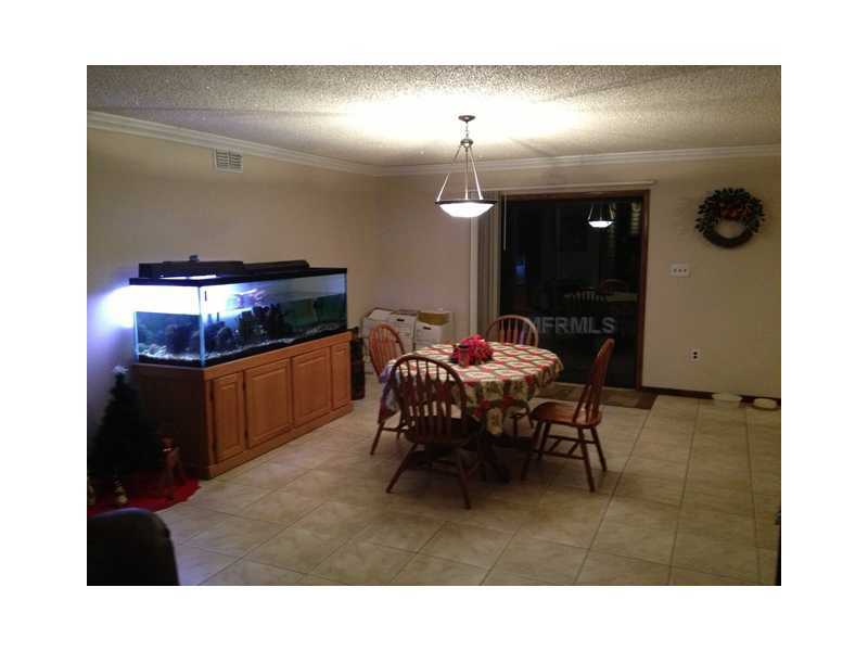 Property Photo:  818 Patricia Place  FL 33809 