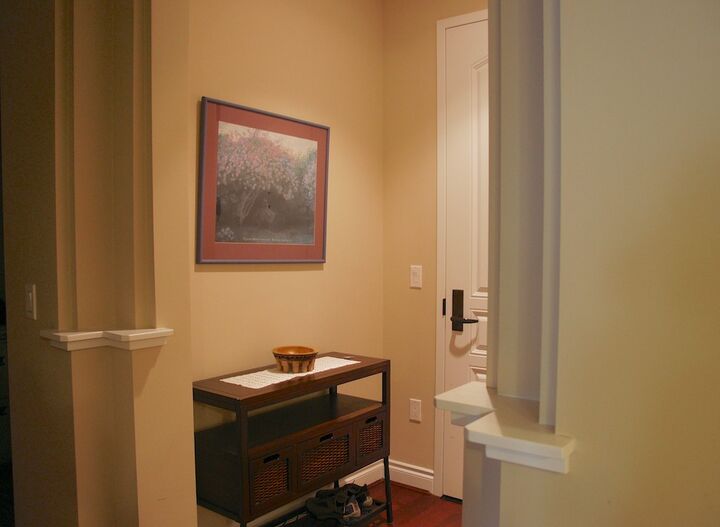 Property Photo: 505 Broadway Ave 506 WA 98402