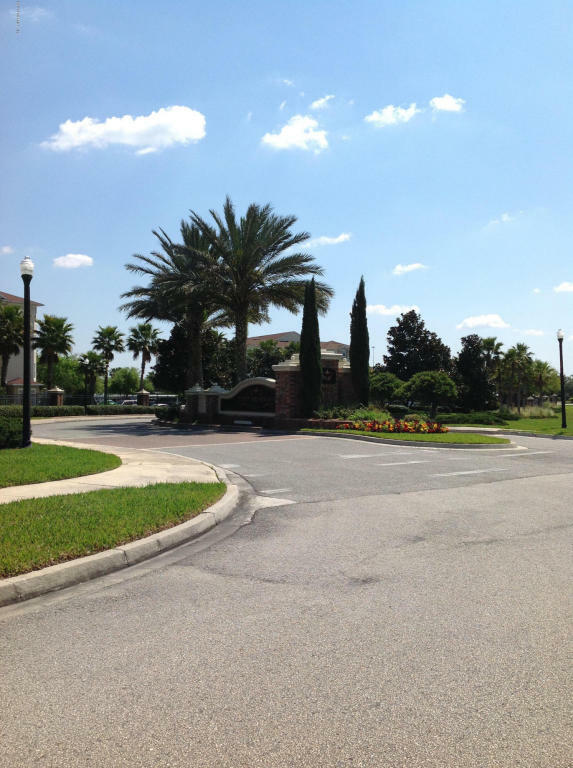 Property Photo: 7801 Point Meadows Drive 6409 FL 32256