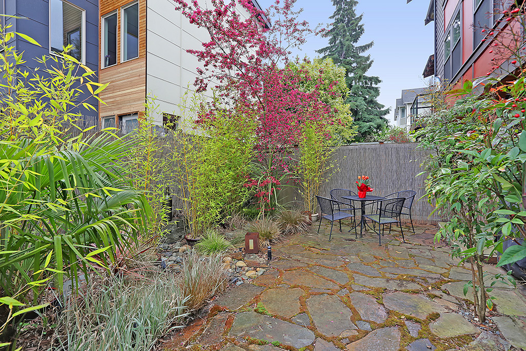 Property Photo: 1768 NW 59th St B WA 98107