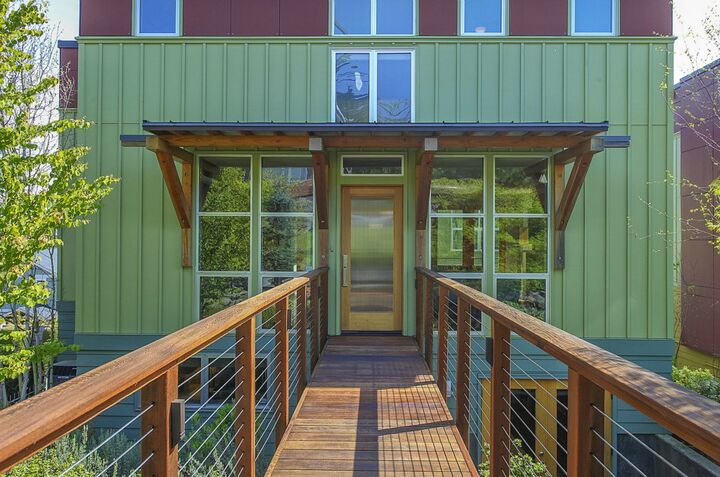 Property Photo: 2908 25th Ave W WA 98199