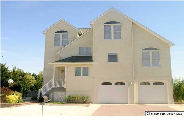 Property Photo:  1 Sea Isle Drive  NJ 08087 