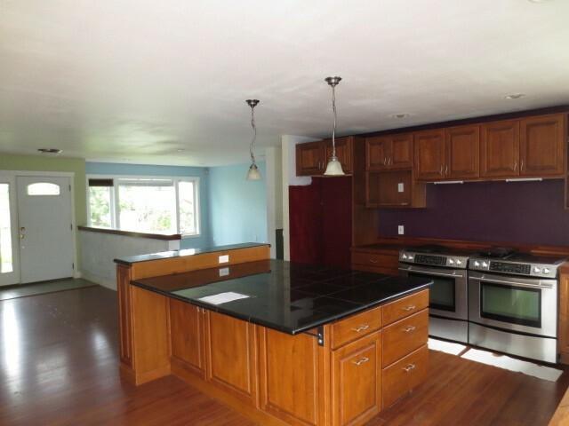 Property Photo: 6303 226th St SW WA 98043