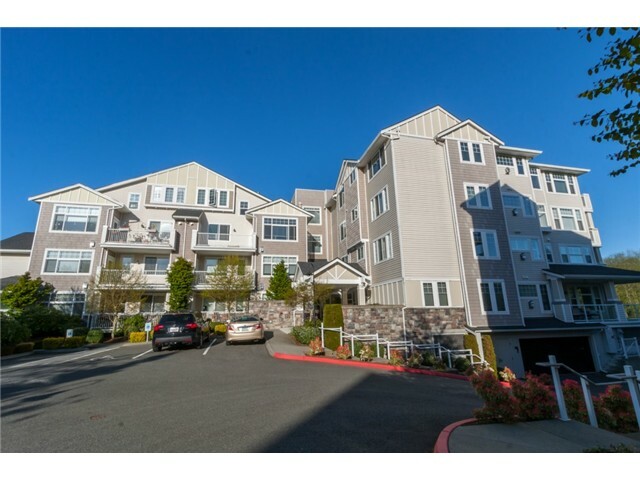 Property Photo:  5600 Harbour Pointe Blvd 1-104  WA 98275 