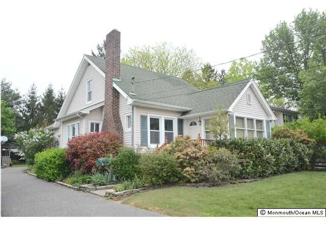 Property Photo:  211 Pine Place  NJ 07748 