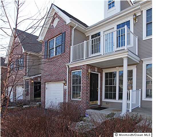 Property Photo:  123 Ironwood Court  NJ 07748 