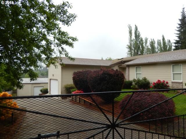 Property Photo: 11717 NW 14th Ave WA 98685