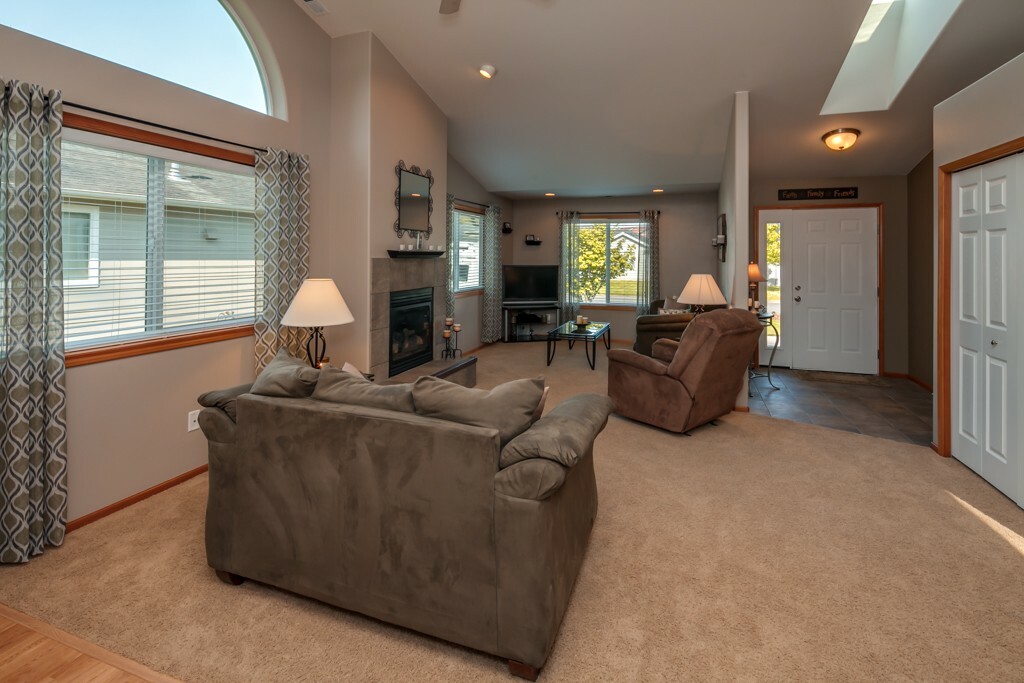 Property Photo:  422 Wilson Lane  WA 98295 