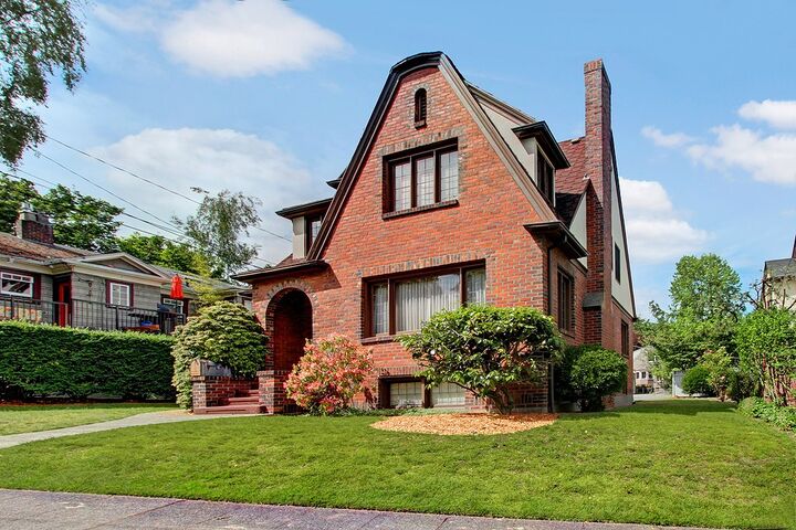 2012 NE Ravenna Blvd  Seattle WA 98105 photo