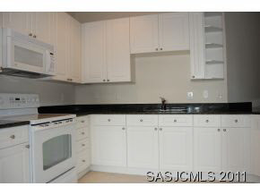 Property Photo: 220 Paseo Terraza #305 FL 32095