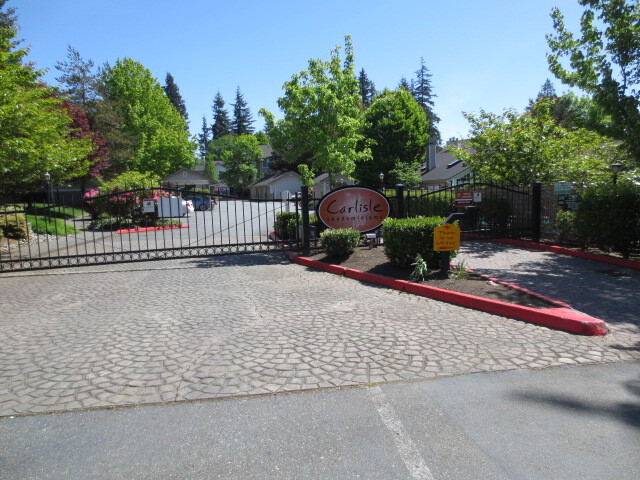 Property Photo: 11527 Highway 99 C103 WA 98204