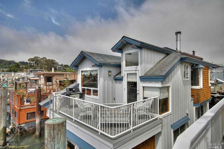 Property Photo:  32 Liberty Dock  CA 94965 