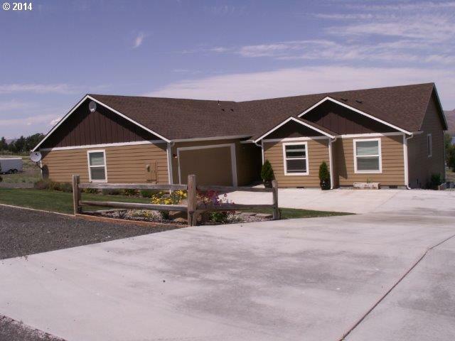 Property Photo:  1155 Columbia View Dr  OR 97812 