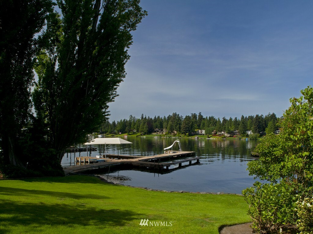 Property Photo:  9010 NE 37th Place  WA 98004 