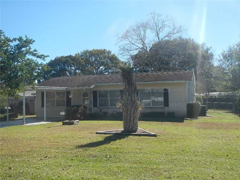 Property Photo:  