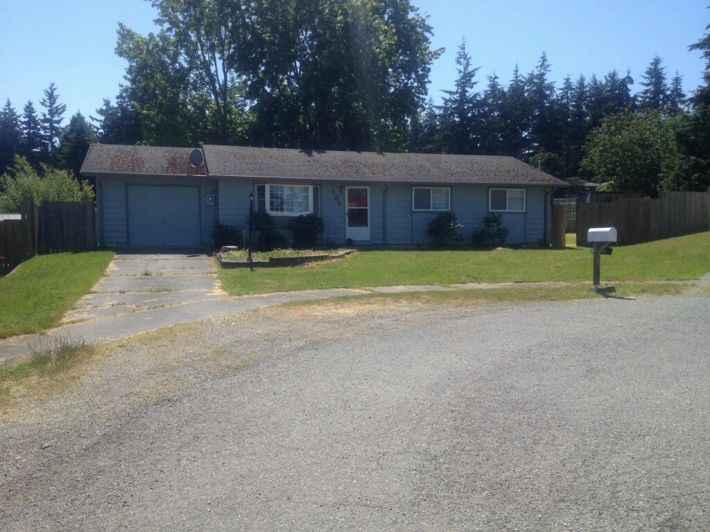 Property Photo:  185 NW 10th Ct  WA 98277 