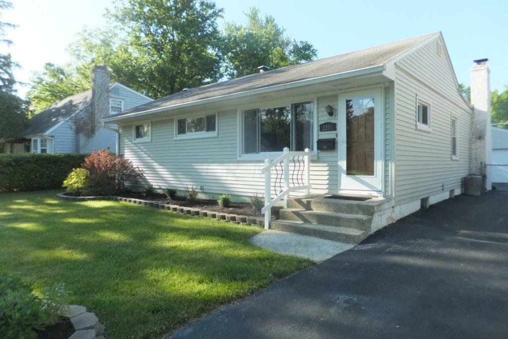 Property Photo:  2291 Nottingham Road  OH 43221 