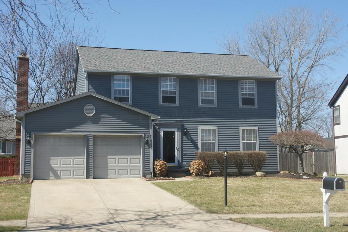 Property Photo:  1429 River Trail Drive  OH 43123