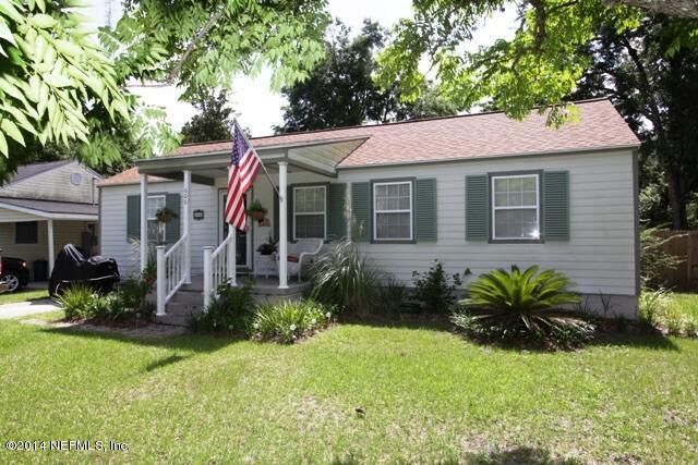 Property Photo:  606 Fern Street  FL 32177 