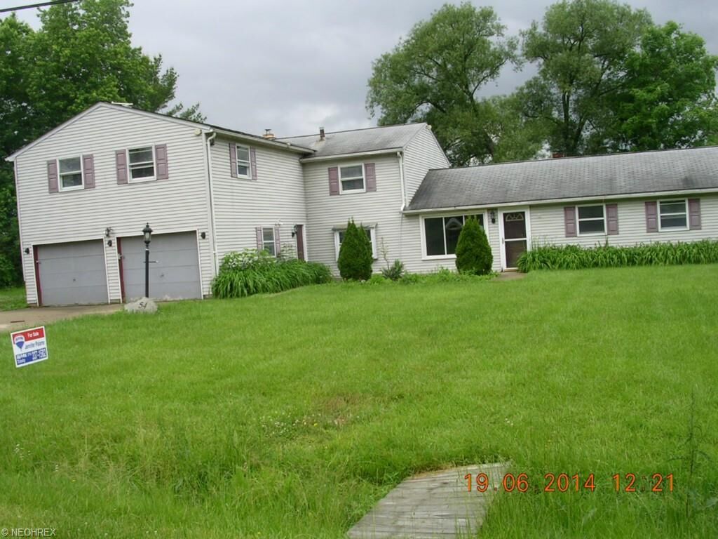 Property Photo:  568 David Drive  OH 44241 