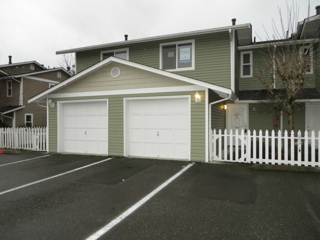 Property Photo:  2404 Milton Wy B  WA 98354 