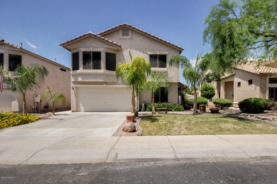 Property Photo: 2082 E Arabian Drive AZ 85296