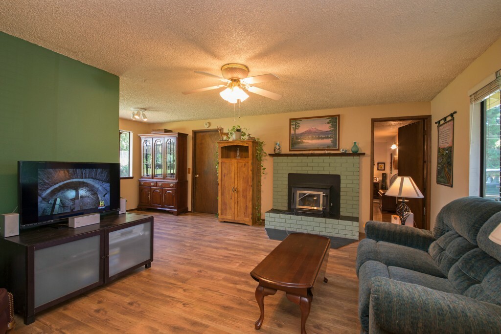 Property Photo: 8988 Delta Line Rd WA 98240