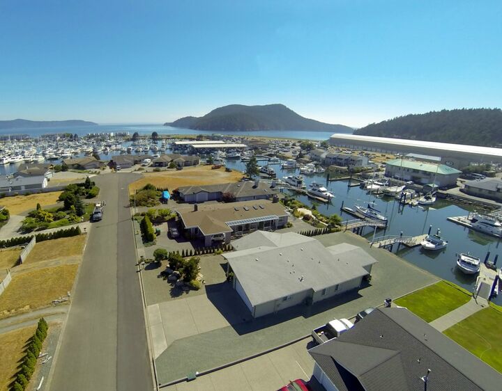 1906 Cay Wy  Anacortes WA 98221 photo