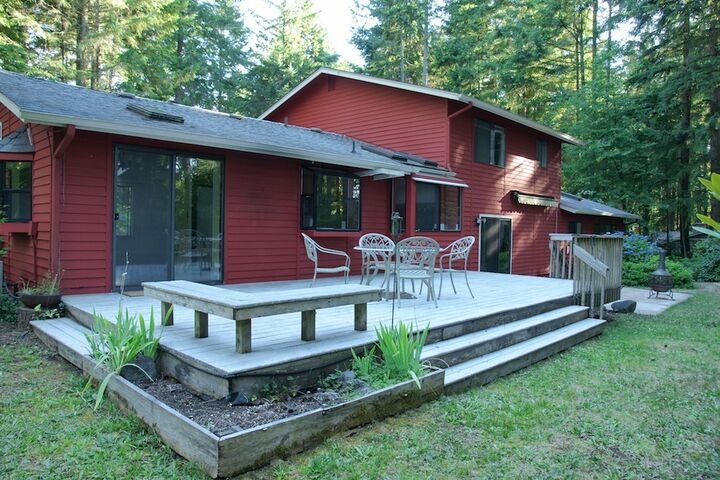 Property Photo:  867 Kamus Place  WA 98333 