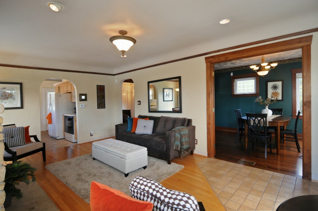 Property Photo: 7317 32nd Ave NW WA 98117