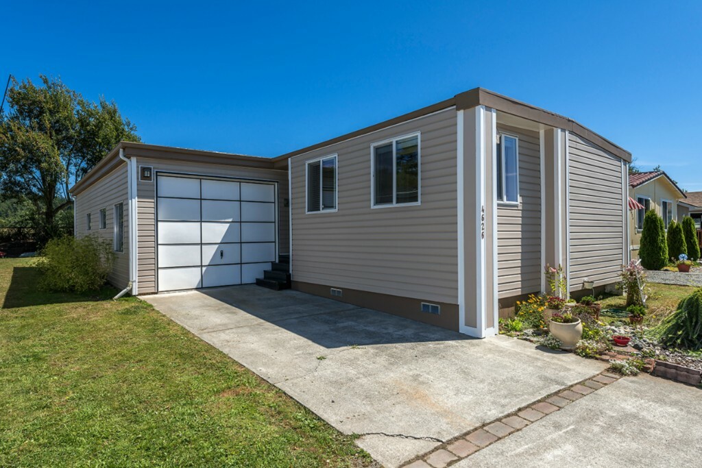 Property Photo:  4626 Devonshire Dr  WA 98221 