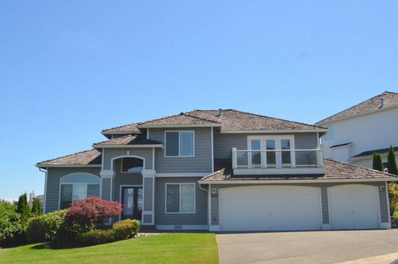 Property Photo:  5609 Orca Dr NE  WA 98422 