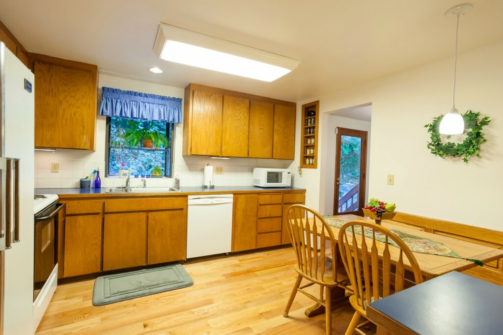 Property Photo:  4527 NE 201st Place  WA 98155 