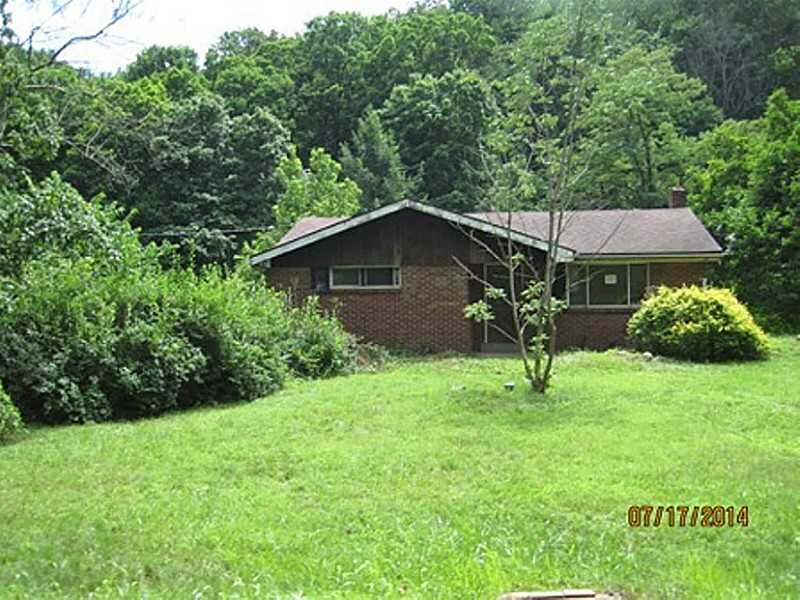 Property Photo: 755 Boggs School Road PA 15108