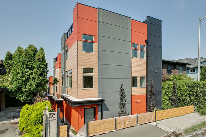 Property Photo: 2015 Boylston Ave E WA 98102