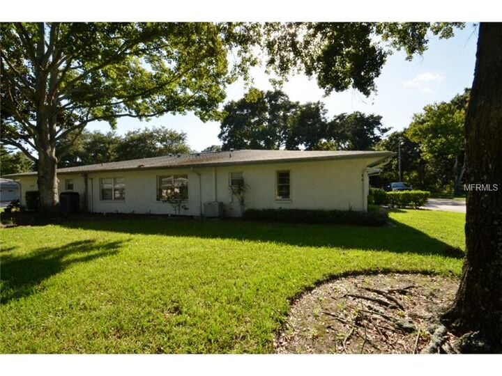 Property Photo:  1141 Orange Tree Circle W B  FL 34684 