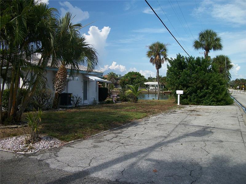 Property Photo: 203 59th Ave FL 33706