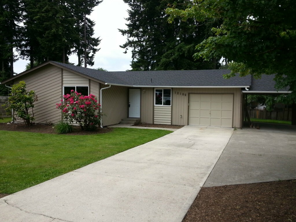 Property Photo:  12106 212th Ave E  WA 98391 