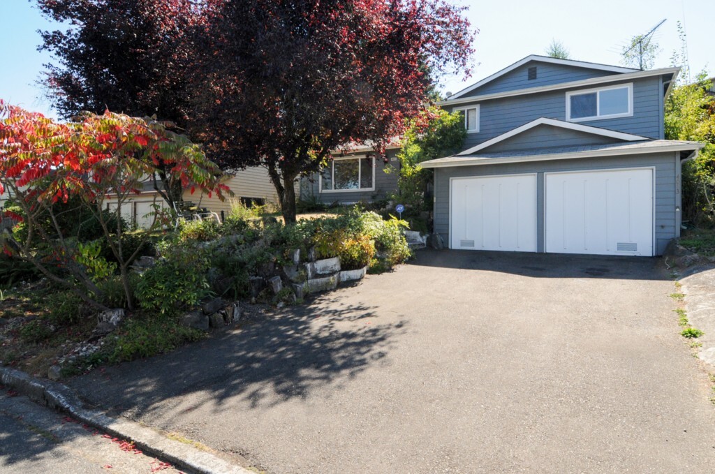 Property Photo: 4013 S 262nd Place WA 98032