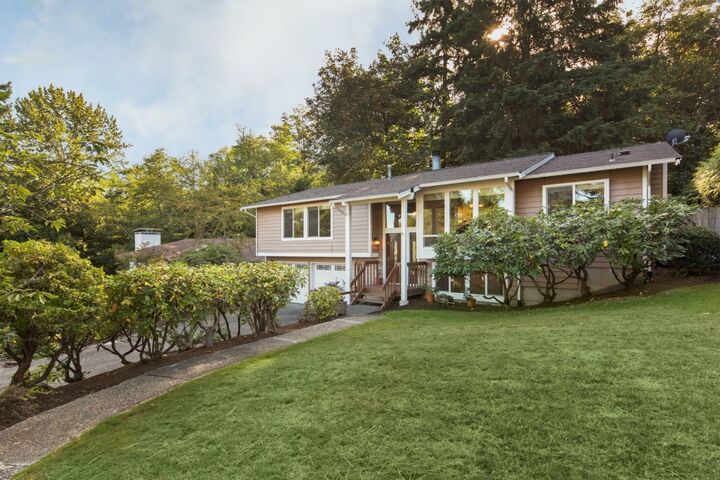 4649 NE 203rd Ct  Lake Forest Park WA 98155 photo