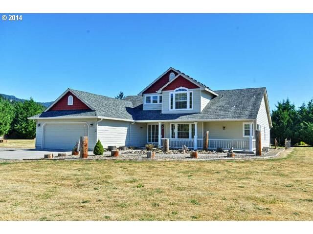 Property Photo:  166 Eagle Point Dr  WA 98674 