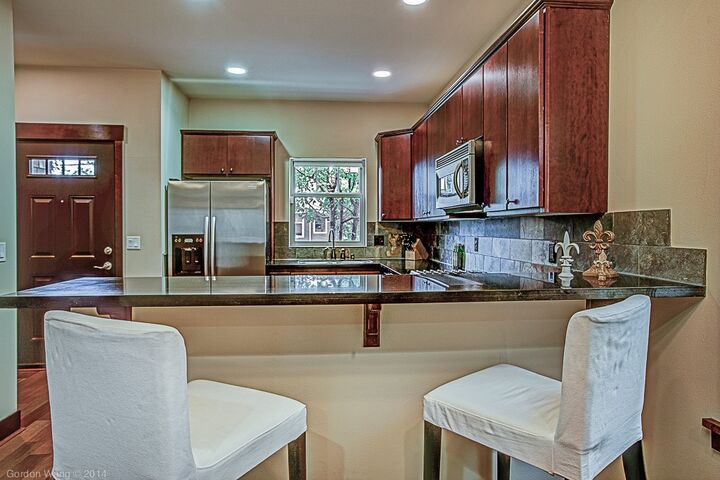 Property Photo: 1835 24th Ave B WA 98122