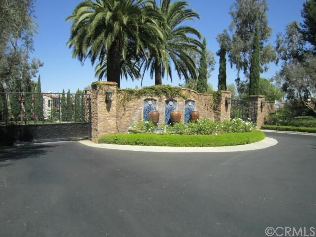 Property Photo: 16 San Sovino CA 92657